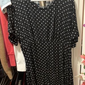 Almost tshirt dress polka dot